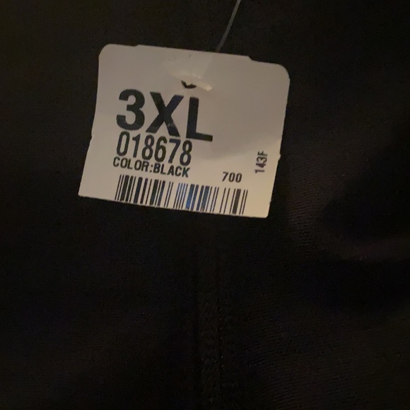 Leonisa - Picture 11 of 11